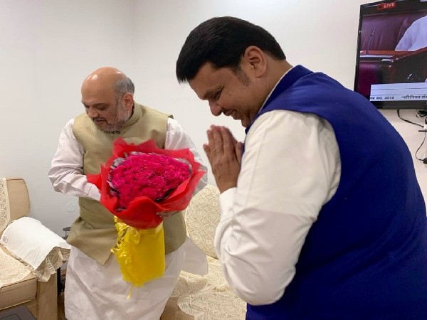 Image Courtesy: Twitter handle of Maharashtra Chief Minister Devendra Fadnavis.