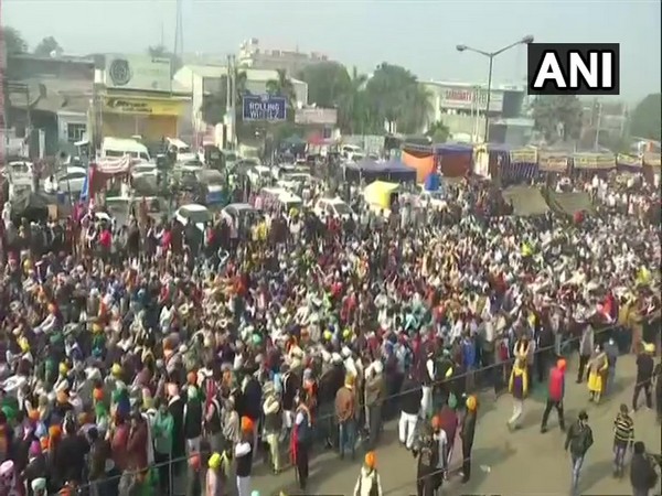 Visual of protesting farmers at Singhu border on Monday. (file photo)
