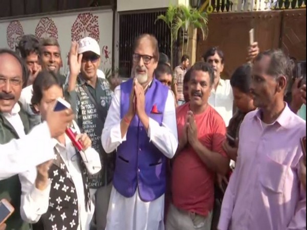 Fans gathered outside the house of Amitabh Bachchan in Mumbai on his birthday