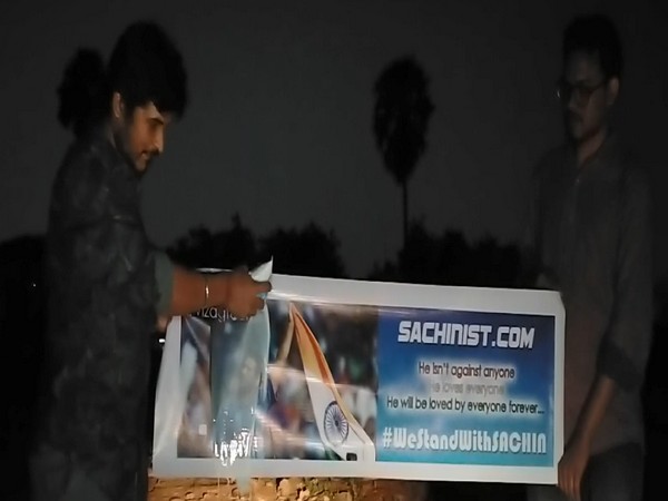 Sachin Tendulkar's fans performing 'paal abhishekam' for the legendary batsman