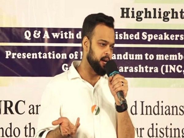 Farhan Azmi addressing an event in Mumbai on January 27 (photo/ANI)