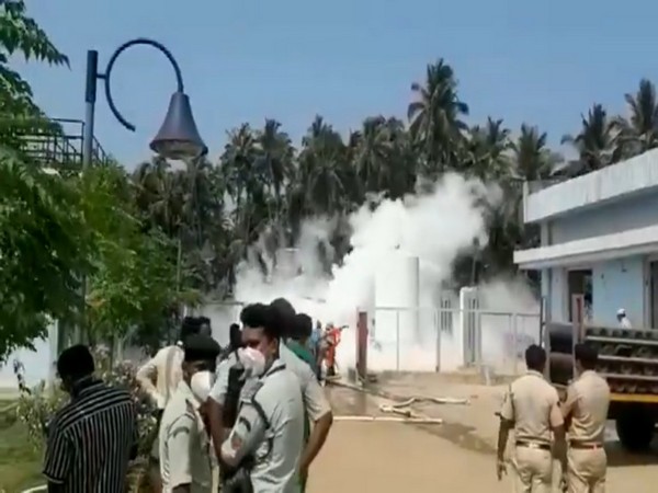 Visuals of oxygen tanker at South Goa District Hospital.