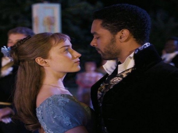 Phoebe Dynevor, Rege-Jean Page in a still from 'Bridgerton' (Image source: Instagram)