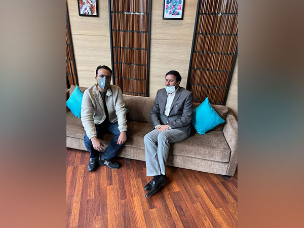 BJP MLA Avtar Badhana switches to RLD (Photo:Twitter/Jayant Singh)