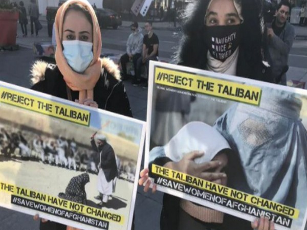 Afghans in Toronto protested against Taliban to defend women's rights in Afghanistan 