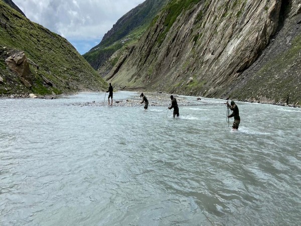 Indian Army conducts a rescue operation for the third consecutive day at the cloudburst affected areas of Amarnath Cave, on Sunday. (ANI Photo/ANI Pic Service)