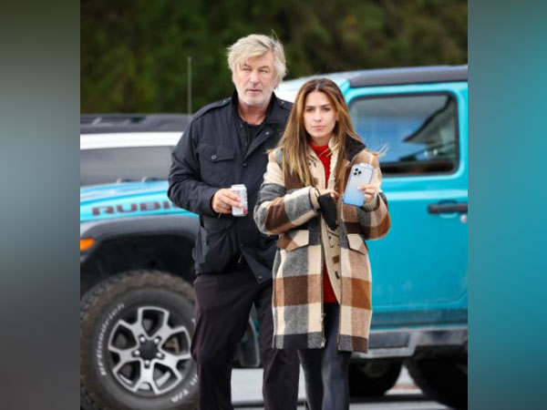 Alec Baldwin, Hilaria Baldwin (Image source: Instagram)