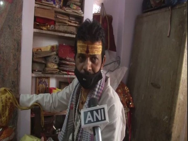 Priest of Mahavir temple, Subodh Pathak
