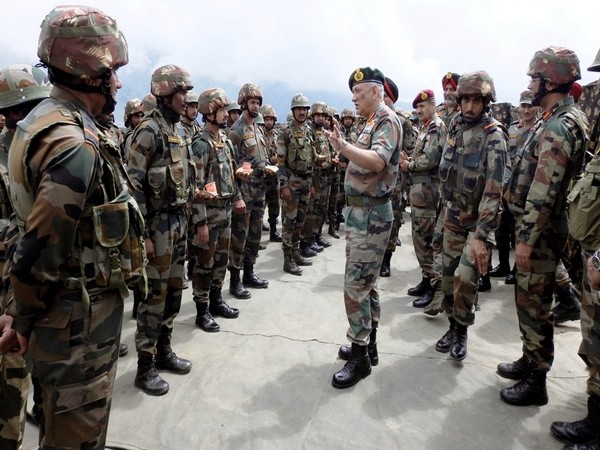 Army Chief General Bipin Rawat visited troops deployed along LC in Poonch and Rajouri sectors. (Photo tweeted by Northern Command)