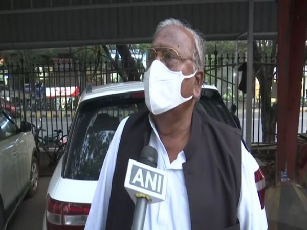 Congress leader V Hanumantha Rao (Photo/ANI)