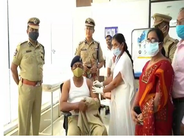 AP DGP Gautam Sawang supervises the COVID-19 vaccination drive for the police personnel (Photo/ ANI)