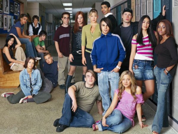 The 2001 'Degrassi' clan (Image source: Instagram)
