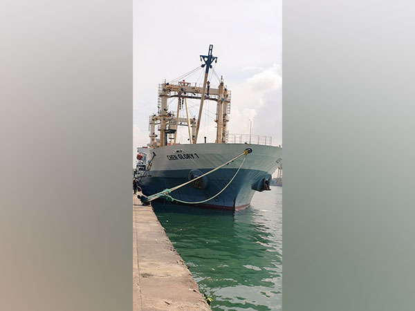 11,000 MT of rice from India reaches Colombo on board ship Chen Glory (Photo: Twitter/India in Sri Lanka)