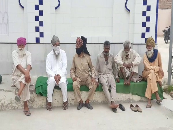 People belonging to the rural areas of Ludhiana, Punjab (Photo/ANI)