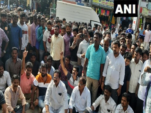 Locals protested outside the Shadnagar Police Station in Telangana's Hyderabad on Saturday. Photo/ANI