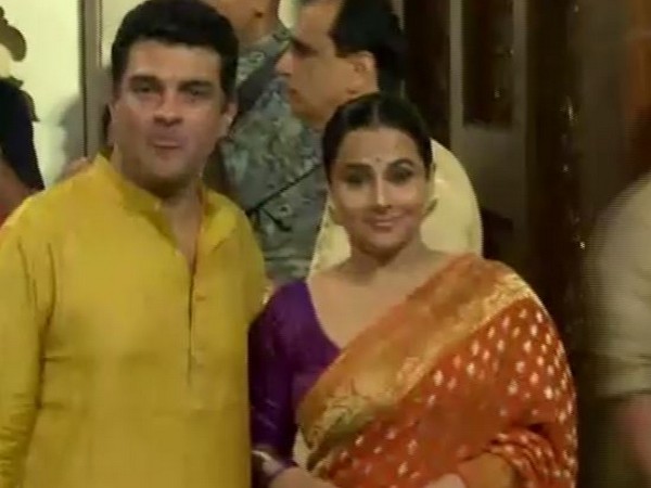 Vidya Balan and Siddharth Roy Kapur at Ganesh Chaturthi event at Antilia. Photo/ANI