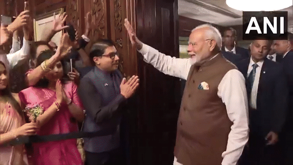 Prime Minister Narendra Modi arrives at Hotel duPont in Wilmington, Delaware. (Photo: ANI)