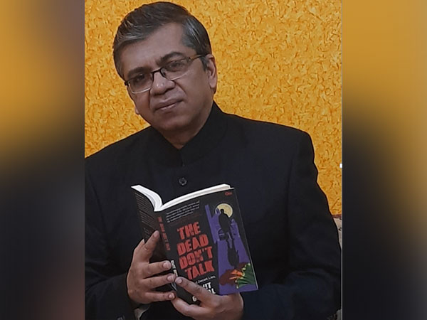Sumit Ghosal has launched his debut novel 'The Dead Don't Talk'.