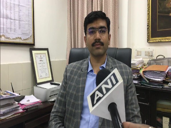 Meerut Municipal Commissioner Manish Bansal (Photo/ANI)