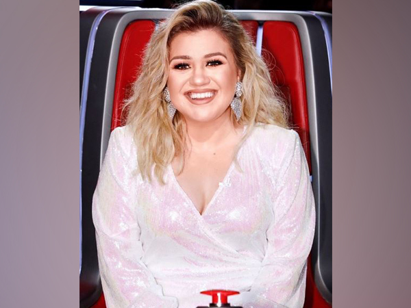 Kelly Clarkson (Image courtesy: Instagram)