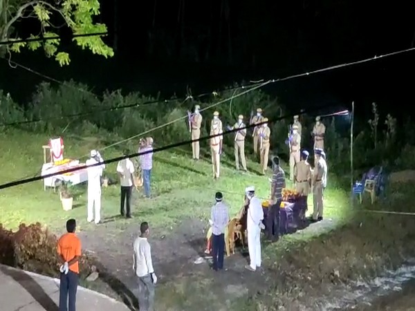 The final rites of Pydikondala Manikyala Rao were performed last night at Tadepalligudem. (Photo/ANI)