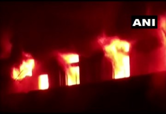 Fire broke out at a building in Thane, Maharashtra on Thursday