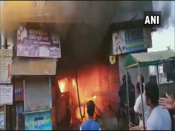 Visuals from Jadhav Market, Palghar on Sunday morning. Photo: ANI.