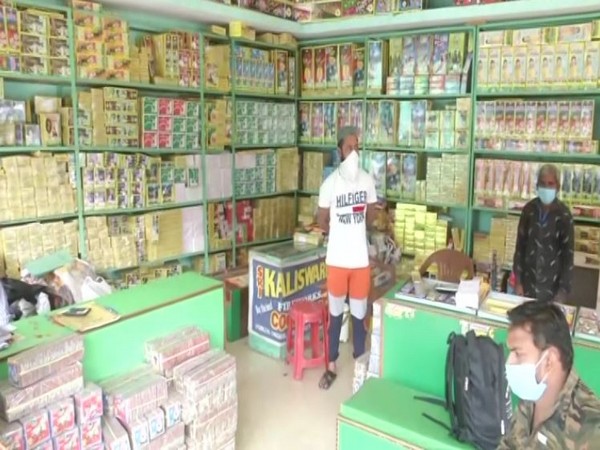 Firecrackers shop in Lucknow 