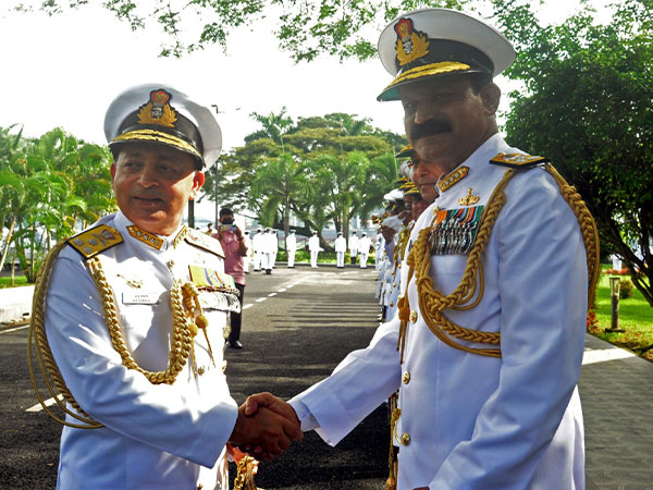 Vice Admiral MA Hampiholi with Vice Admiral Anil Kumar Chawla