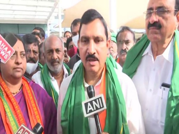 Bharatiya Janata Party leader YS Chowdary reaches Vijayawada (Photo/ANI) 