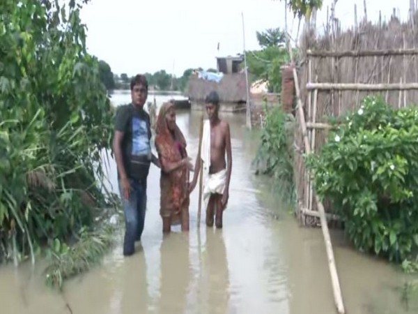 Residents of Dhadhiya village in Dharbhanga, Bihar. (Photo/ANI)