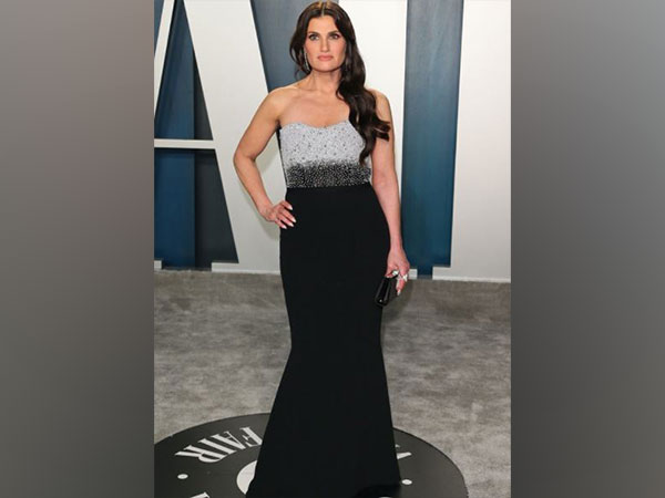 Idina Menzel (Image source: Instagram)