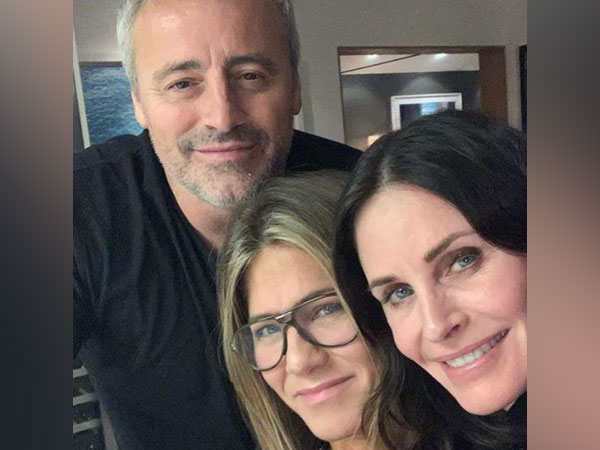 Courteney Cox, Jennifer Aniston, Matt LeBlanc (Image courtesy: Instagram)