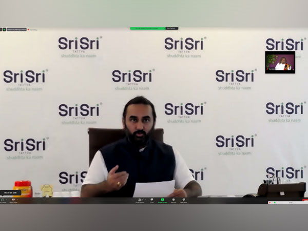 Arvind Varchaswi, Managing Director, Sri Sri Tattva addressing the Press on effectiveness of Kabasura Kudineer in boosting one's immunity