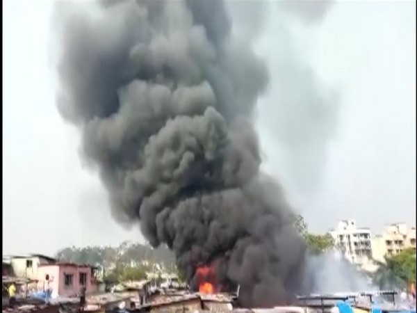 Fire breaks out at godown in Ghatkopar (Photo/ANI)
