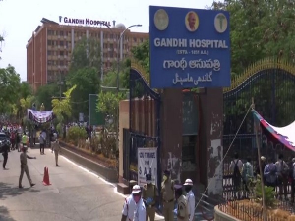 IAF Helicopters showered flower petals atop Gandhi Hospital in Hyderabad. Photo/ANI