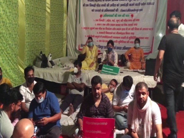 Parents sat on a hunger strike in UP's Ghaziabad seeking a waiver of three months among other demands. (ANI)