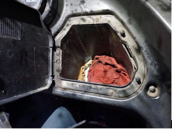 The smuggled gold was concealed inside the auto. [Photo/ANI]