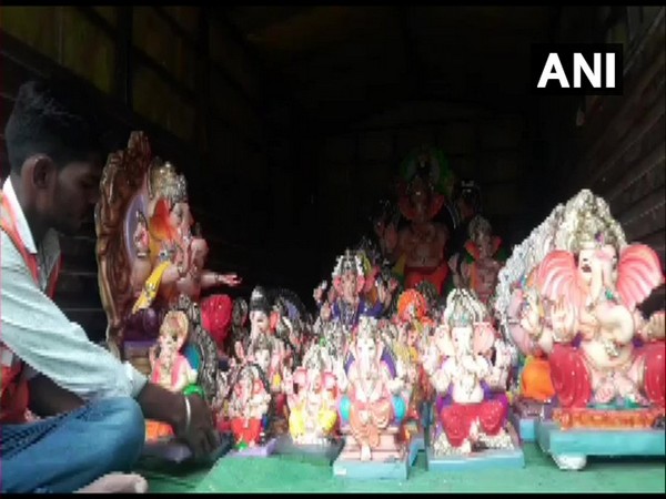 Ganpati idols submitted to District Administration instead of being immersed in water in Latur.