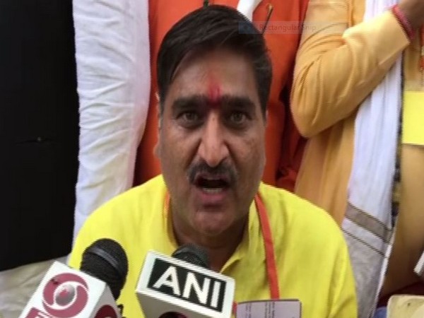 Aligarh BJP MP Satish Gautam talking to ANI at Aligarh 