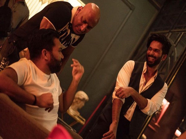 Shahid Kapoor, Ali Abbas Zafar (Image source: Twitter)