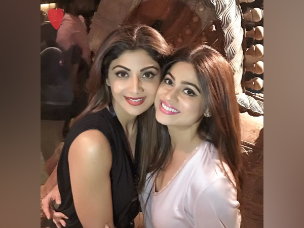 Shilpa Shetty Kundra and Shamita Shetty (Image source: Twitter)