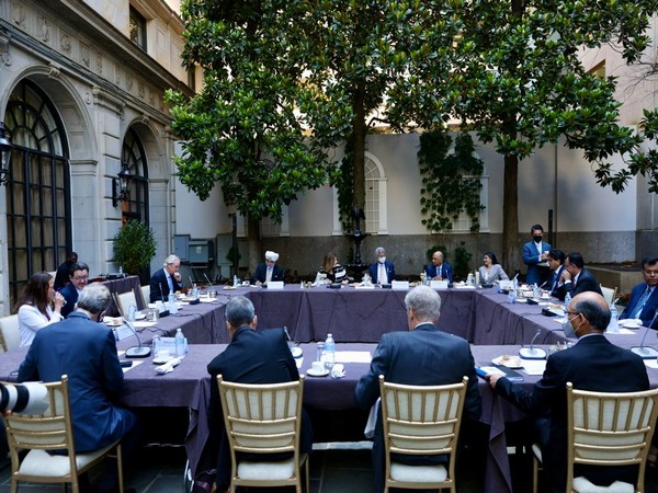 External Affairs Minister (EAM) S Jaishankar on Thursday met business leaders in Washington