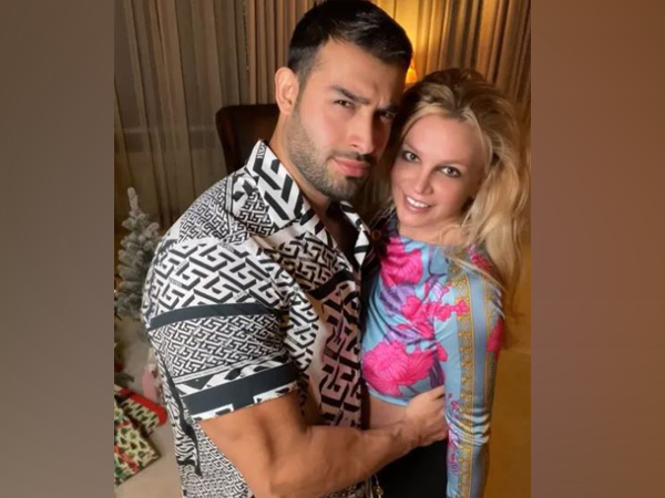 Sam Asghari and Britney Spears (Image source: Instagram)