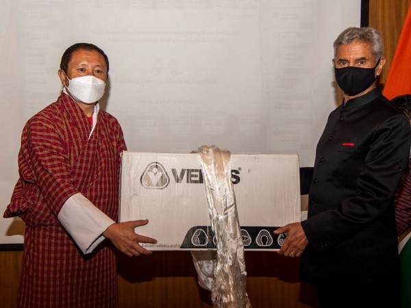 External Affairs Minister S Jaishankar and Foreign Minister of Bhutan Tandi Dorji (Photo Credit: Twitter\\ S. Jaishankar)