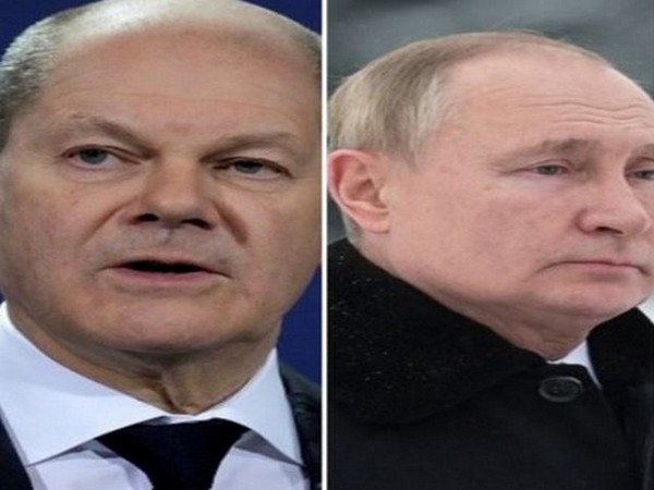 Russian President Vladimir Putin and German Chancellor Olaf Scholz (File Photo)