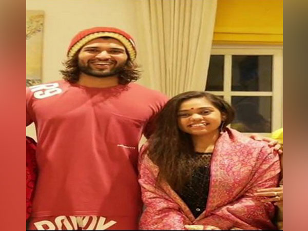 Vijay Deverakonda with Shanmukhapriya (Image source: Instagram)