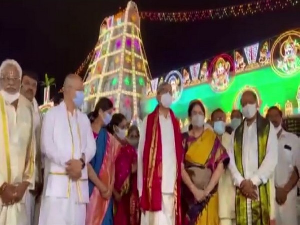 Procession of Swarna Ratham held in Andhra Pradesh's Tirumala