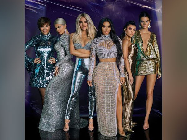 Kris Jenner with her daughters Kim Kardashian, Kylie Jenner, Khloé Kardashian, Kendall Jenner, Kourtney Kardashia (Image Courtesy: Instagram) 