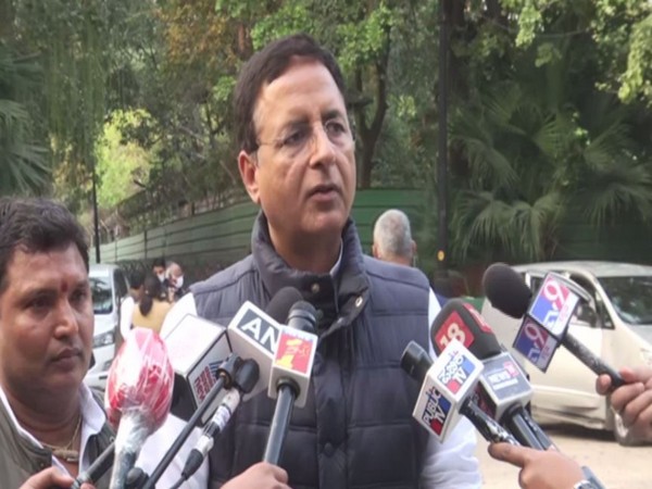 Congress spokesperson Randeep Surjewala (Photo:ANI)